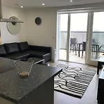 Celestial House Apartment - Sk